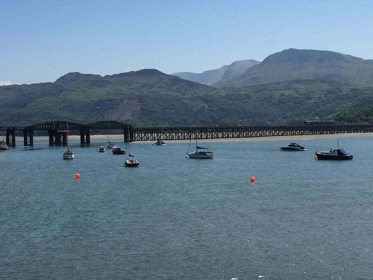 Oceandrive Bed and Breakfast Barmouth Buitenkant foto